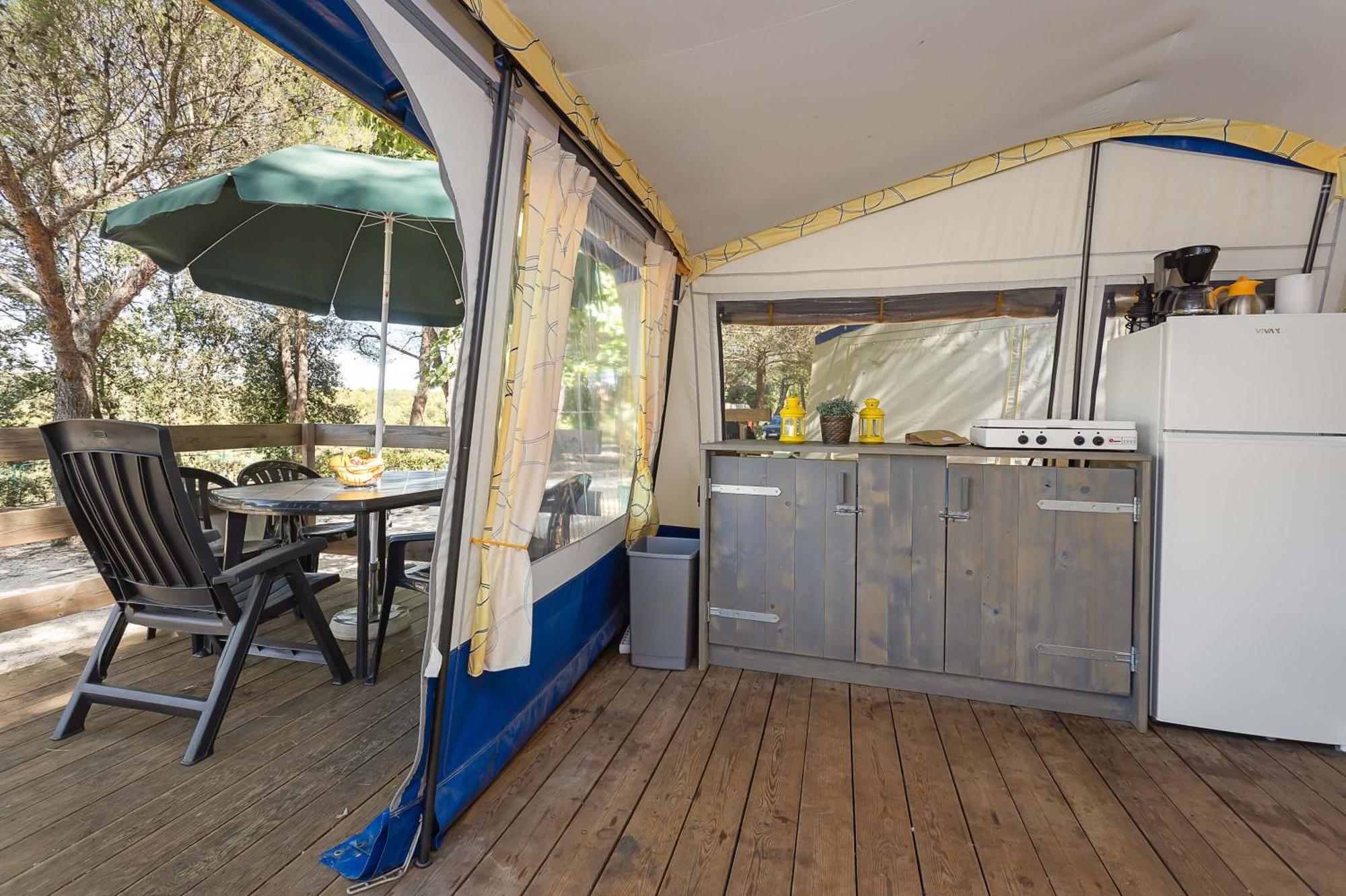 צרבאר - פורת Easyatent Bungalow Tent Lanterna חדר תמונה