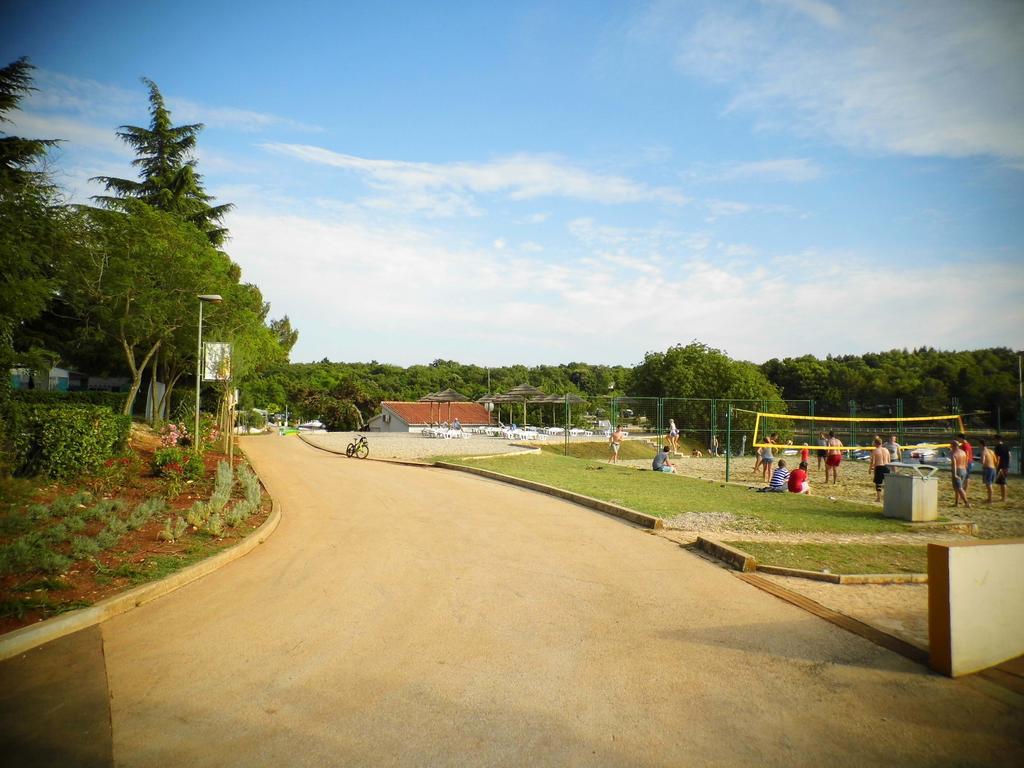 צרבאר - פורת Easyatent Bungalow Tent Lanterna מראה חיצוני תמונה